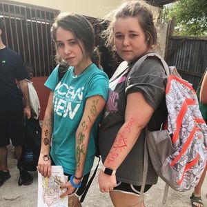 Meet your Posher, Brittany